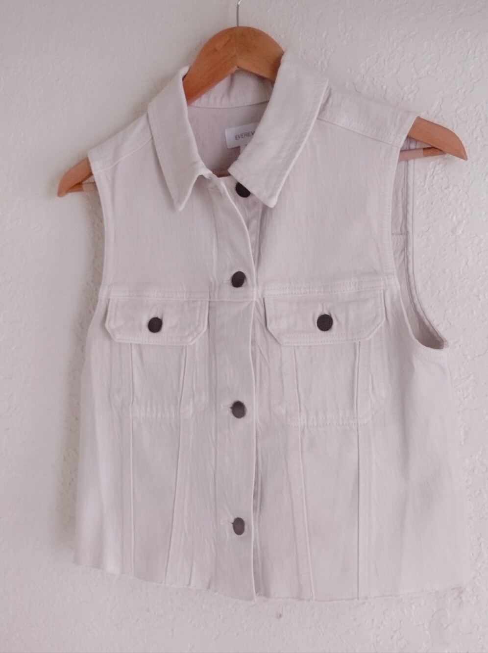 Evereve Cream Denim Cropped Vest Size S Western Cowgirl Button Front - Picture 5 of 7